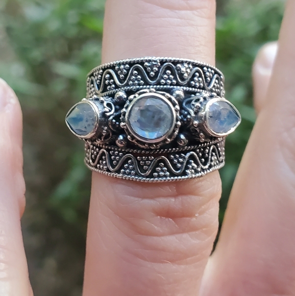 New Sandra Singh Artisan Crafted Sterling Rainbow Moonstone Ring. - Picture 16 of 16
